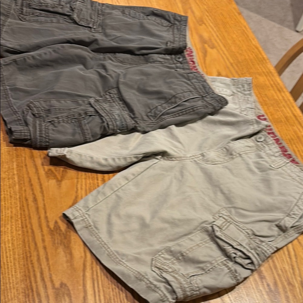 Union Bay Gray and Beige Cargo Shorts Set 36” waist